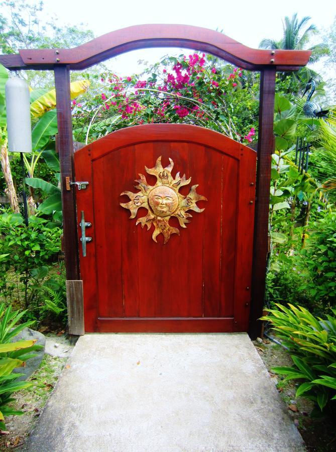 Casa Abundancyah B&B Bocas del Toro Eksteriør billede